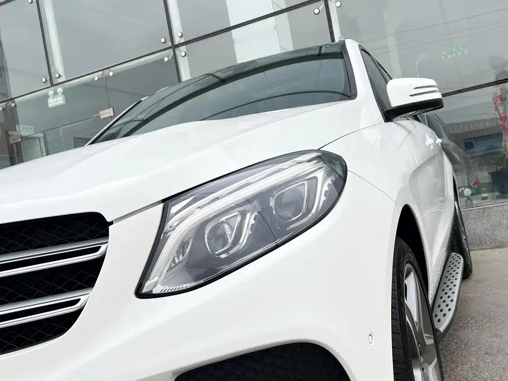 Mercedes-Benz GLE (Import) — миниатюра 7