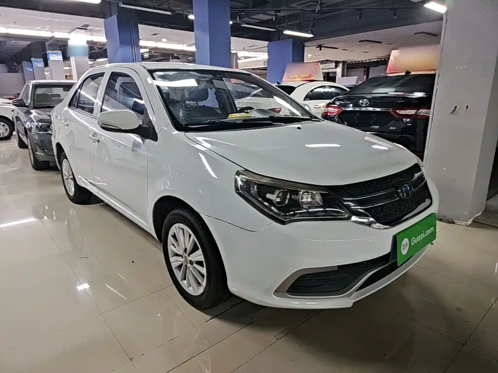 Geely King Kong — миниатюра 4
