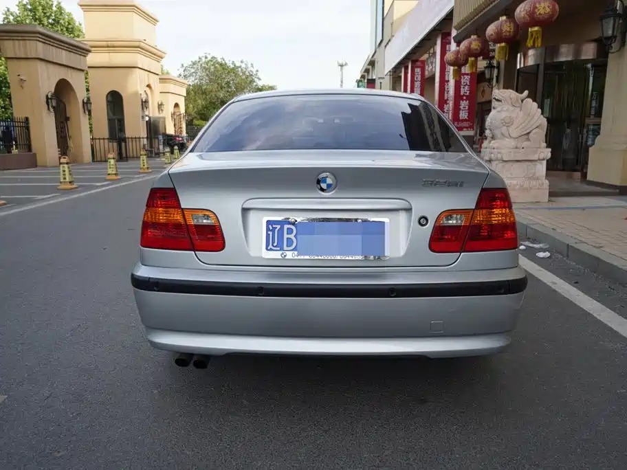 BMW 3 Series — миниатюра 10