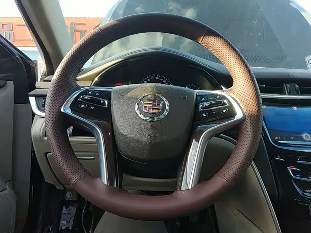 Cadillac XTS — миниатюра 11