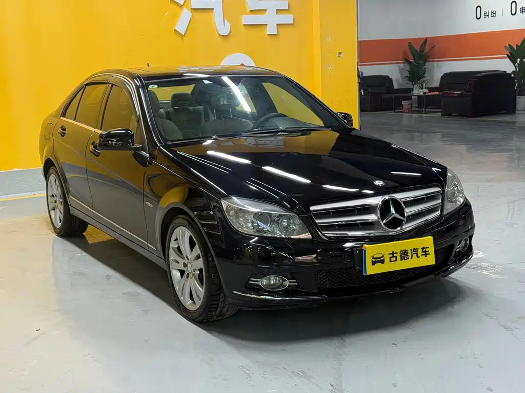 Mercedes-Benz C-Class — миниатюра 3