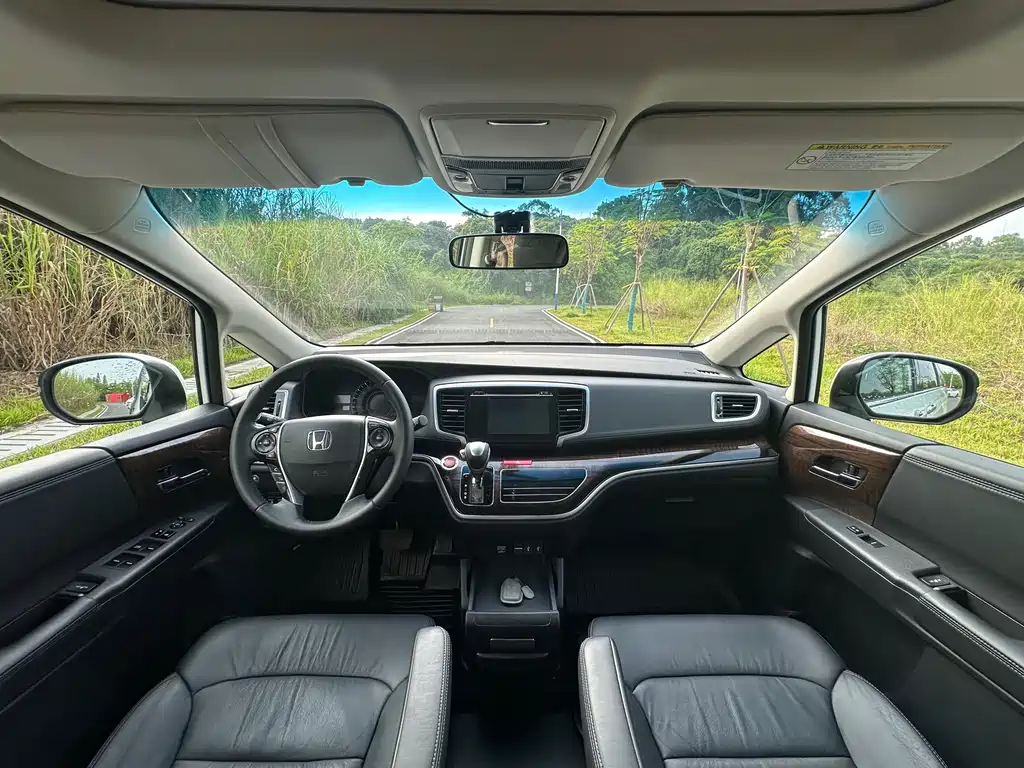 Honda Odyssey — миниатюра 5