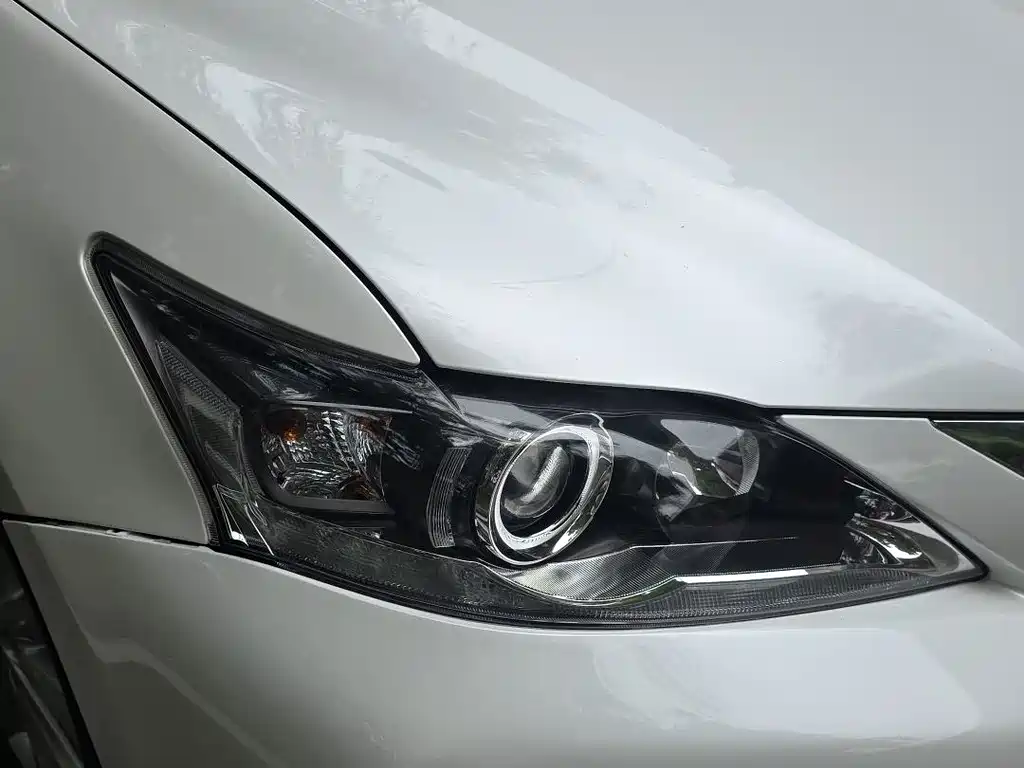 Lexus CT — миниатюра 5