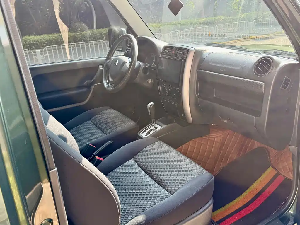 Suzuki Jimny — миниатюра 5
