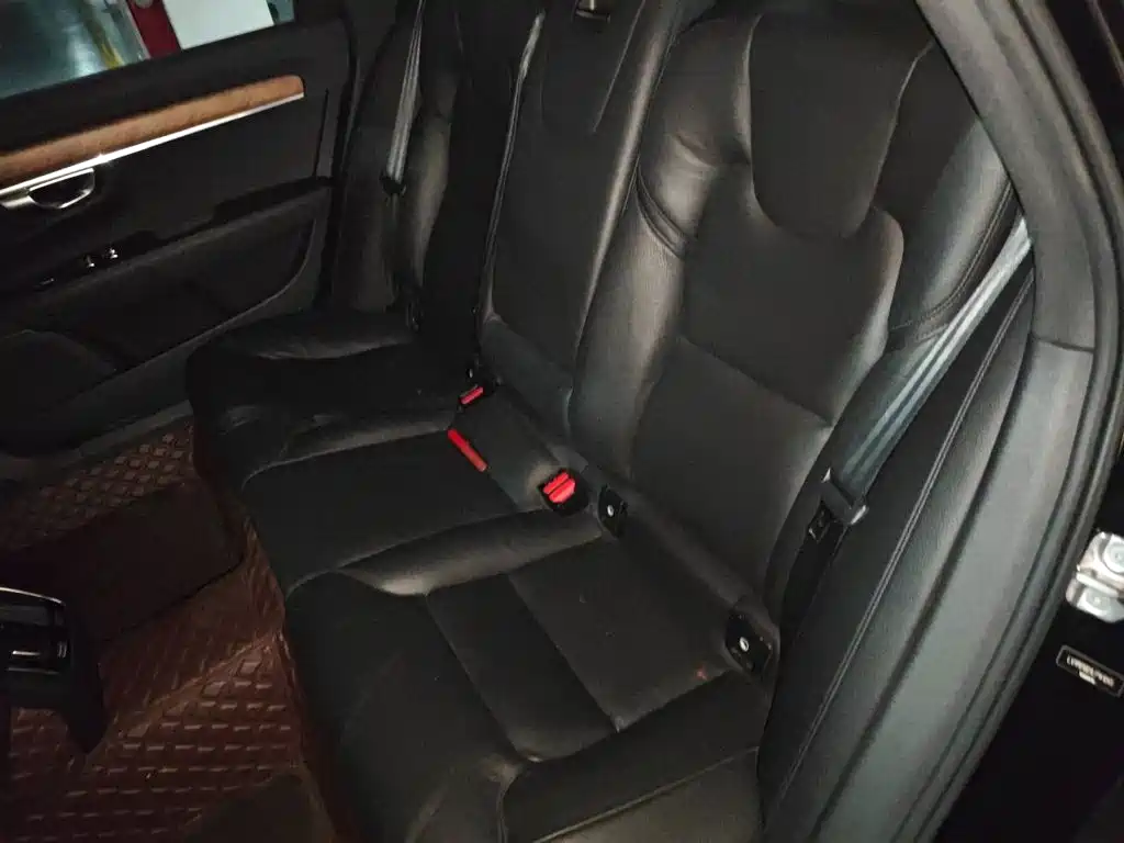 Volvo S90 — миниатюра 19