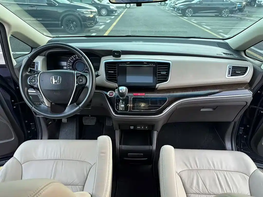 Honda Odyssey — миниатюра 5
