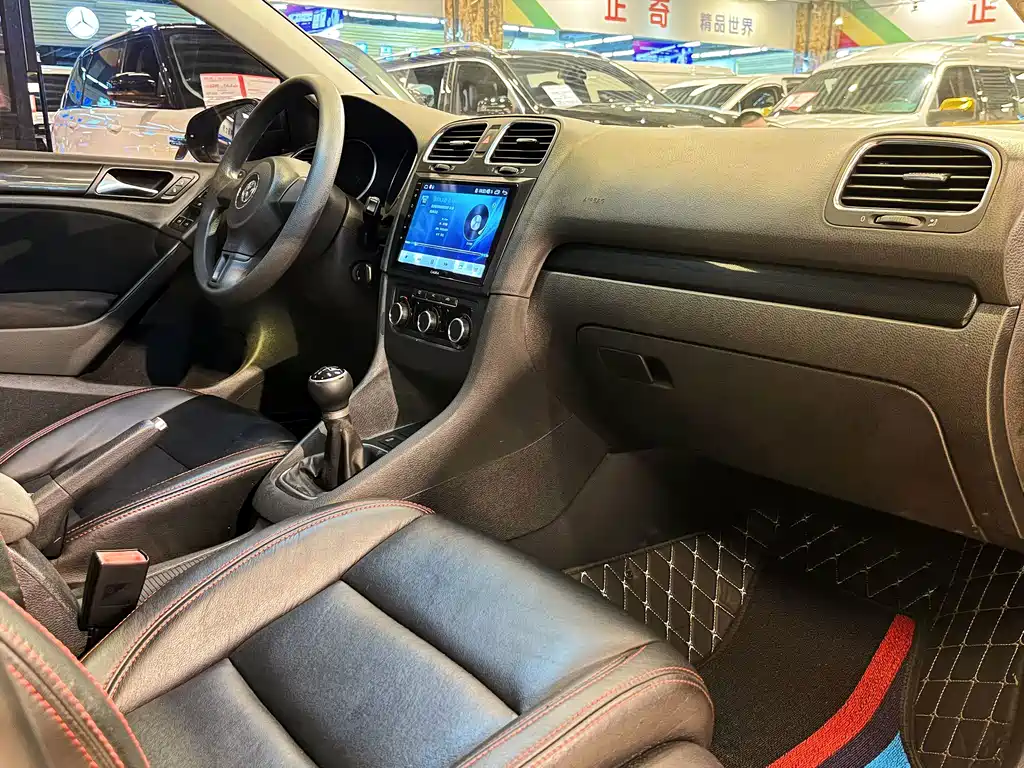 Volkswagen Golf — миниатюра 11