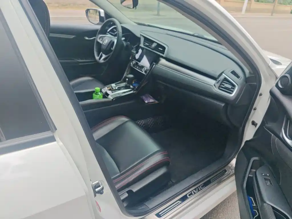 Honda Civic — миниатюра 20