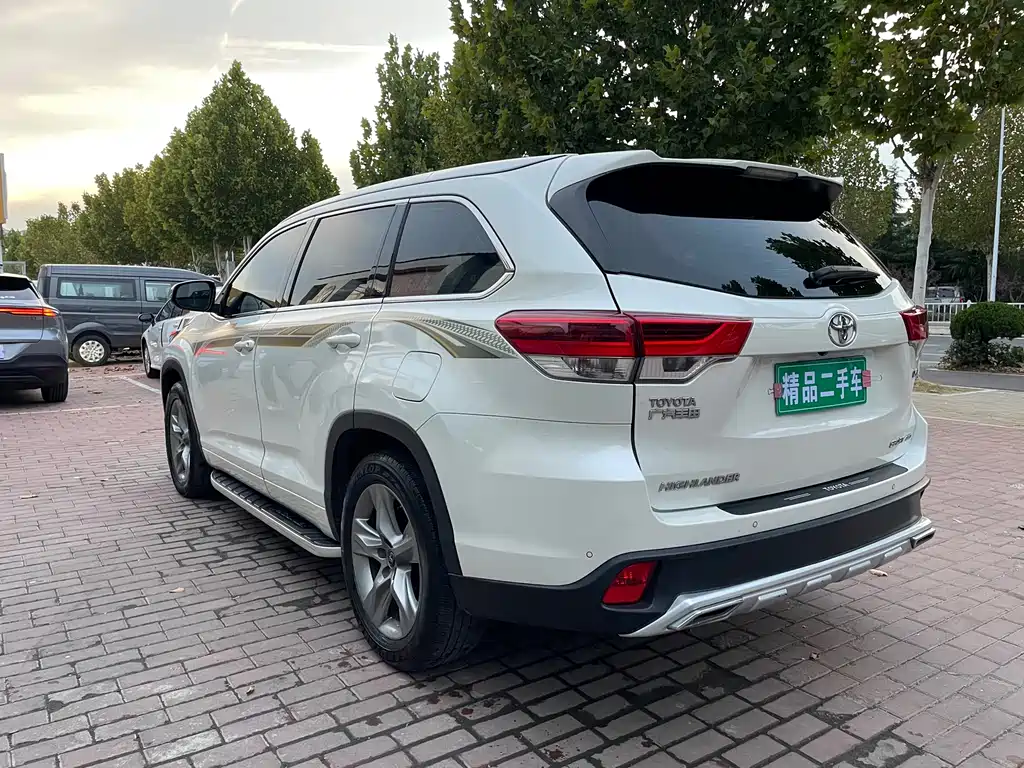 Toyota Highlander — миниатюра 6