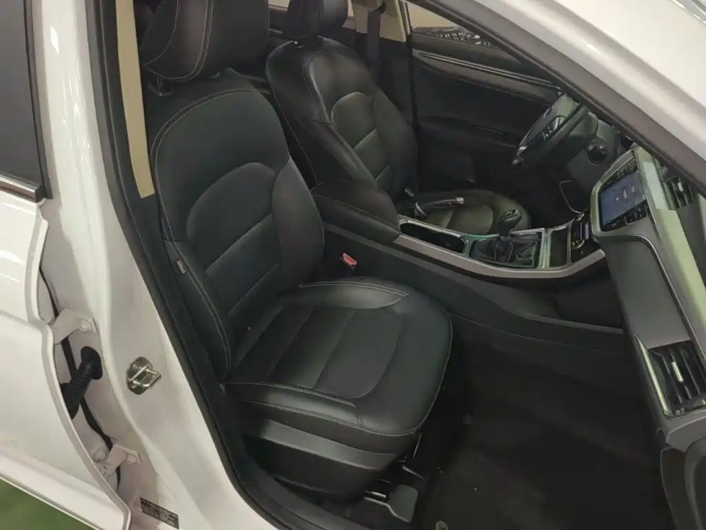 Geely Emgrand GL — миниатюра 25