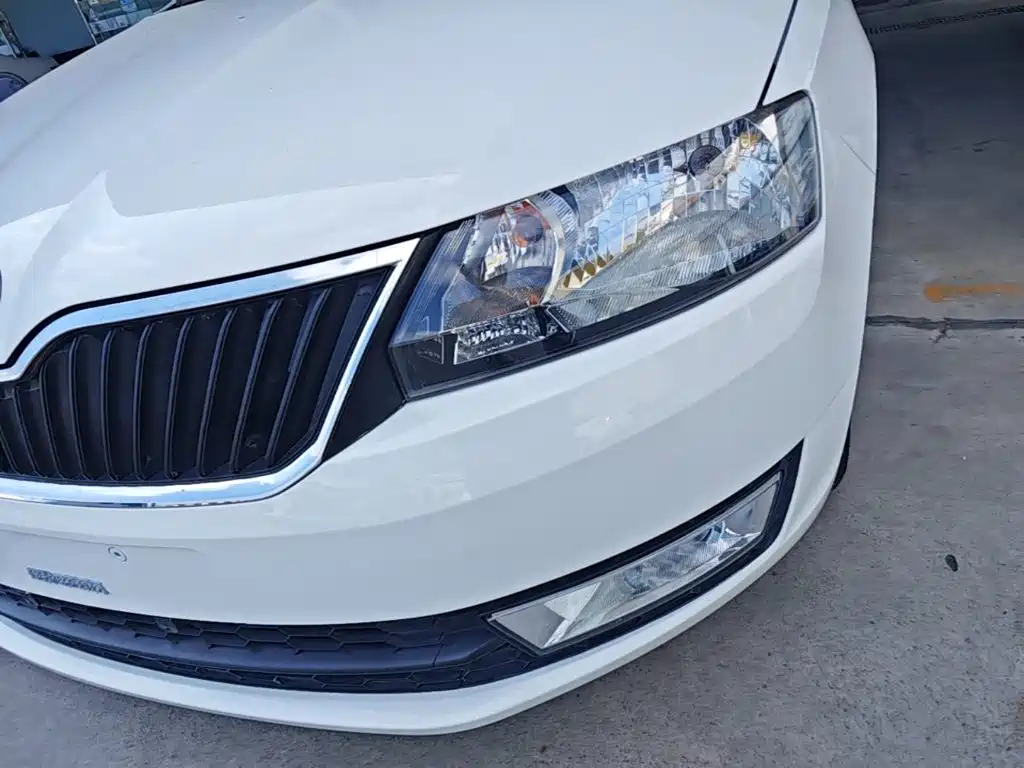 Skoda Rapid Spaceback — миниатюра 24