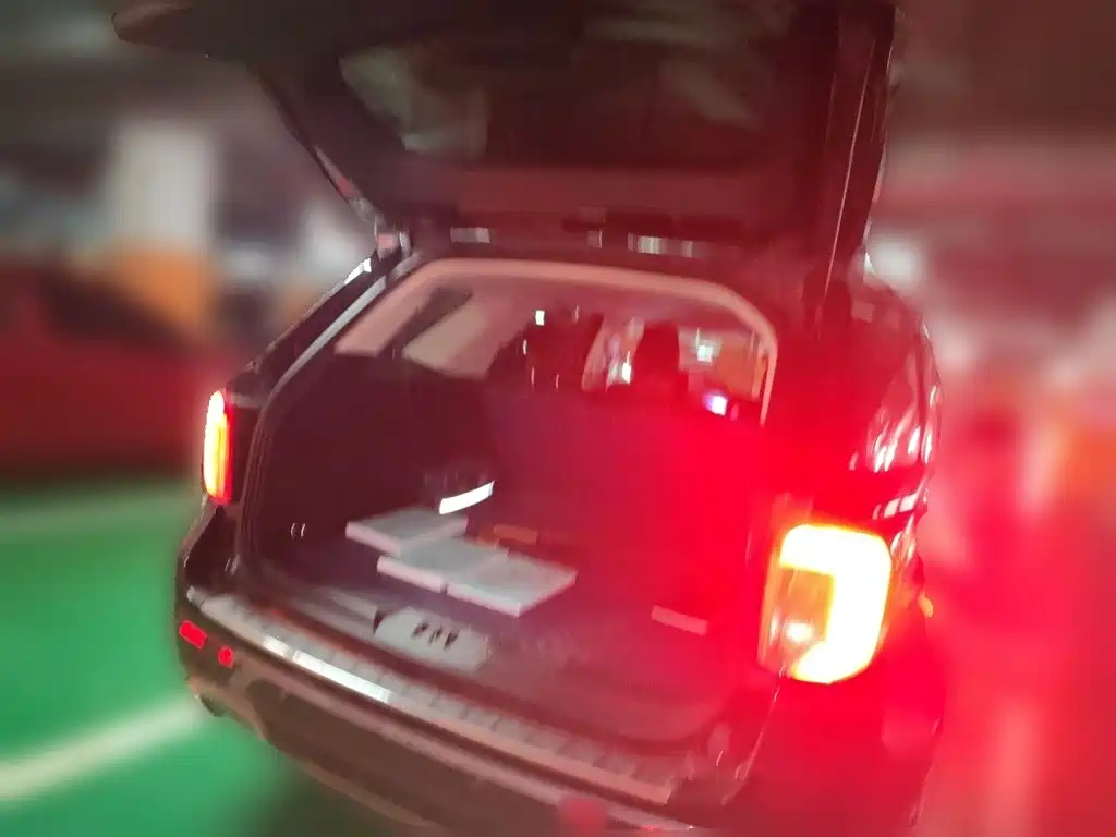 Ford Explorer — миниатюра 15