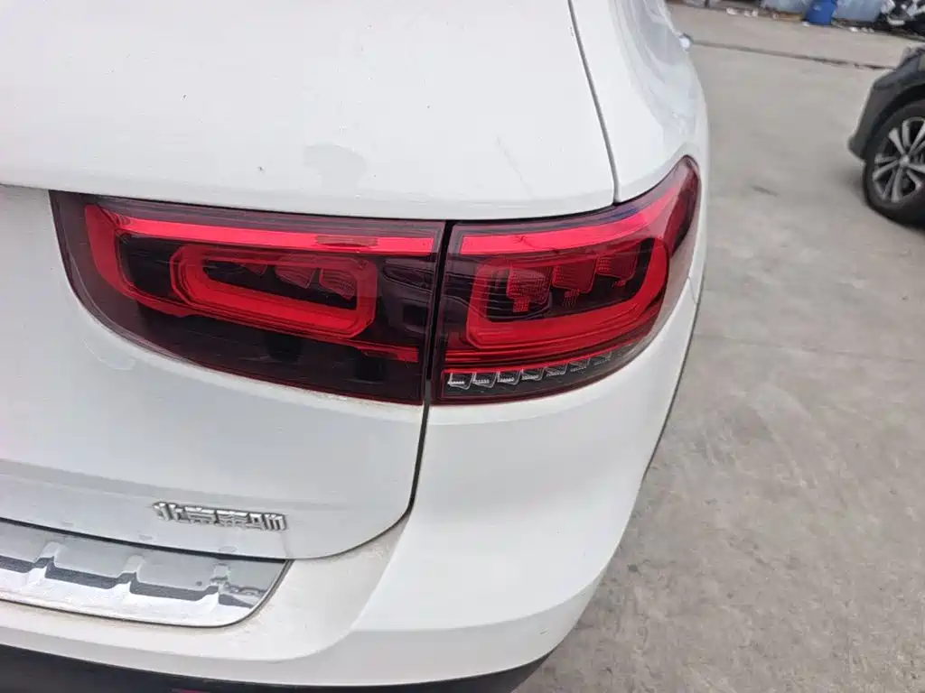 Mercedes-Benz GLB — миниатюра 8