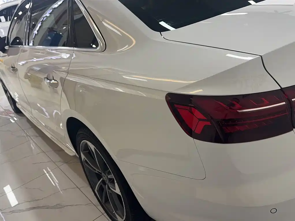 Audi A4L 2020 40 TFSI Fashion