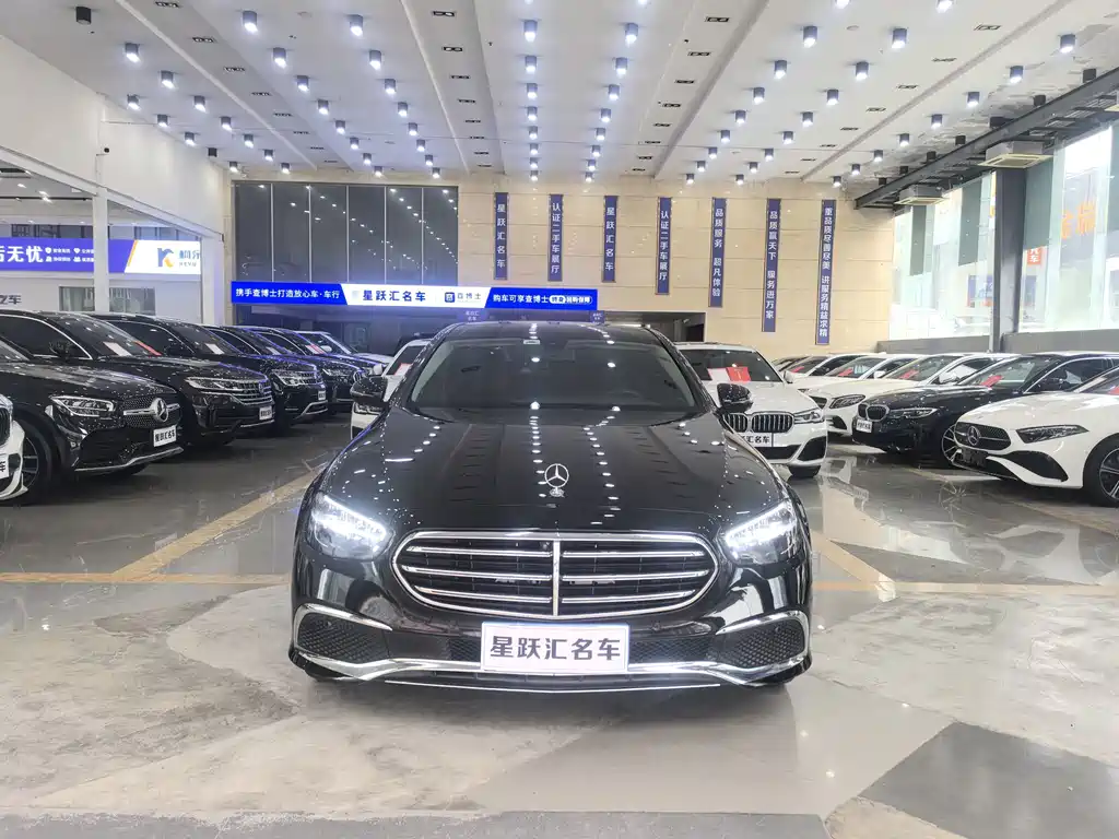 Mercedes-Benz E-Class — миниатюра 2