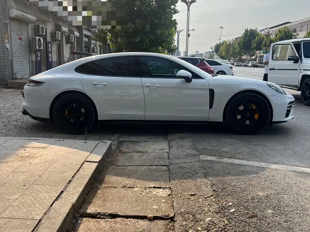 Porsche Panamera — миниатюра 5