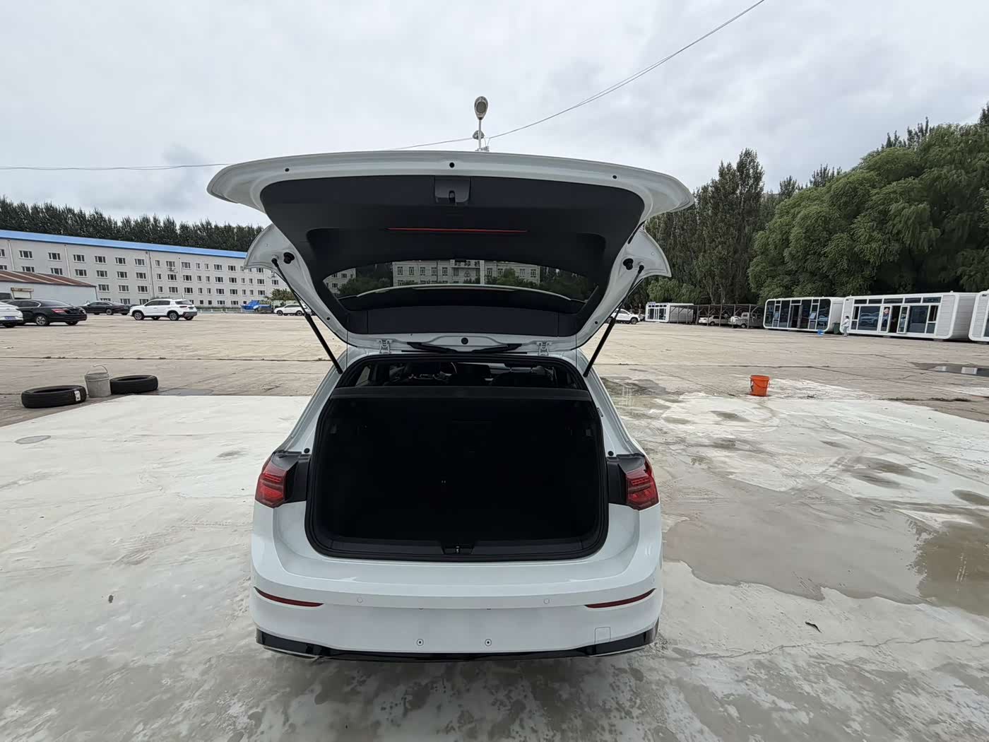 Volkswagen Golf 1.4 л 2022 г. Белый, пробег 29000 км