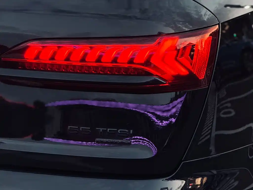 Audi Q7 — миниатюра 16