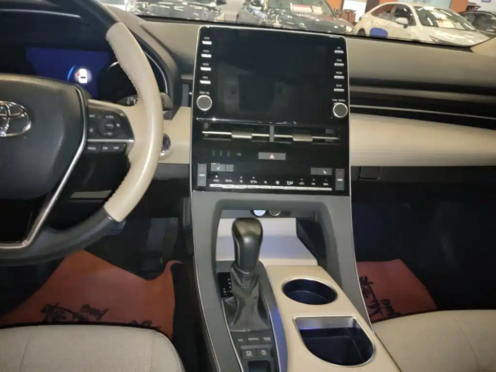 Toyota Avalon — миниатюра 13