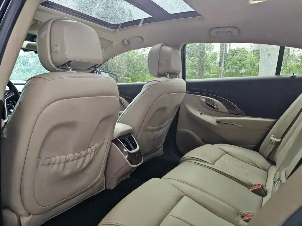 Buick LaCrosse — миниатюра 4