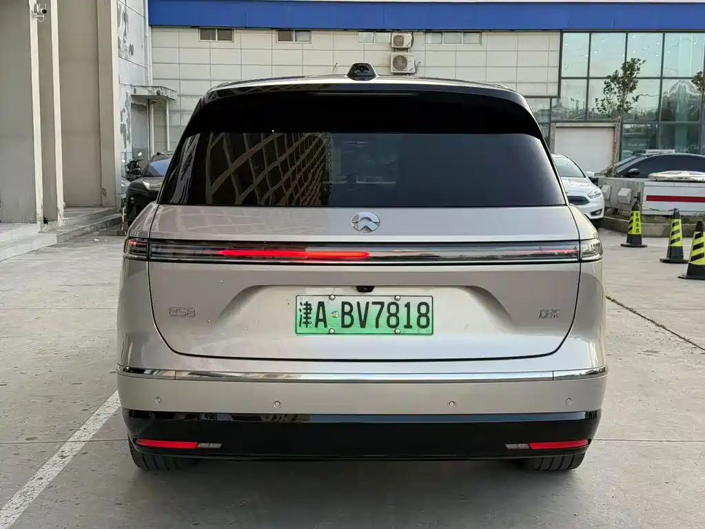 NIO ES8 — миниатюра 15
