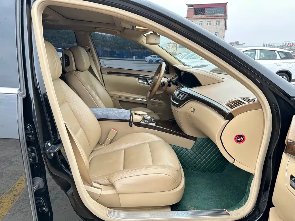 Mercedes-Benz S-Class — миниатюра 7