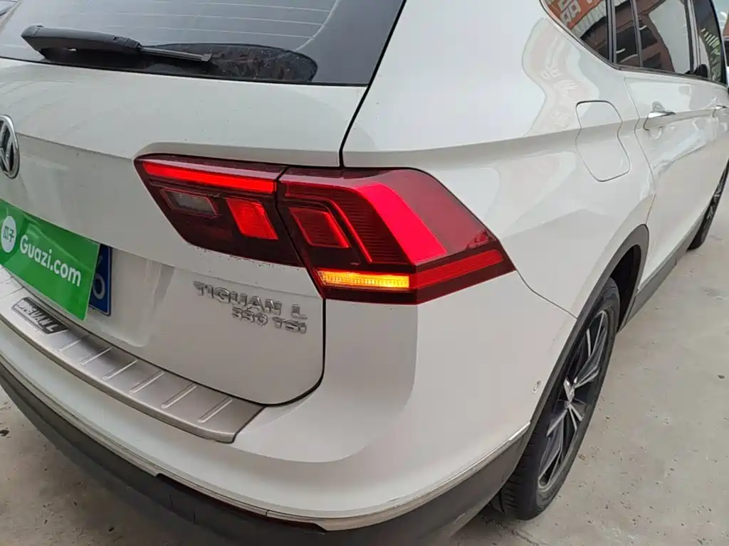 Volkswagen Tiguan L — миниатюра 8