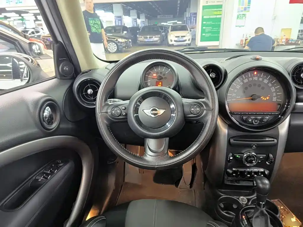 MINI Mini Countryman — миниатюра 11