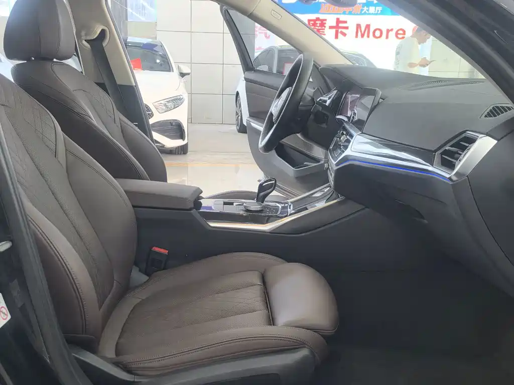 BMW 3 Series — миниатюра 12