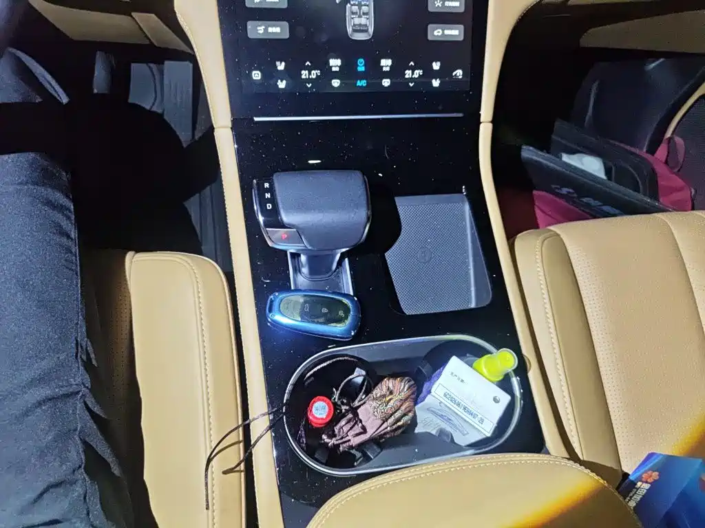Li Auto Li ONE — миниатюра 15