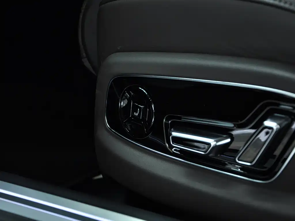 Audi A8 — миниатюра 13