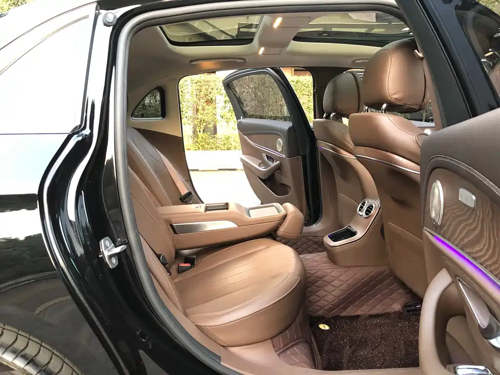 Mercedes-Benz E-Class — миниатюра 19
