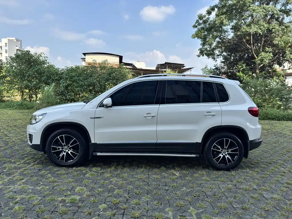Volkswagen Tiguan — миниатюра 8