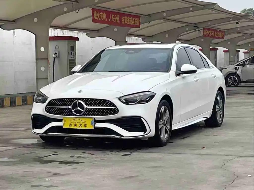 Mercedes-Benz C-Class 2022