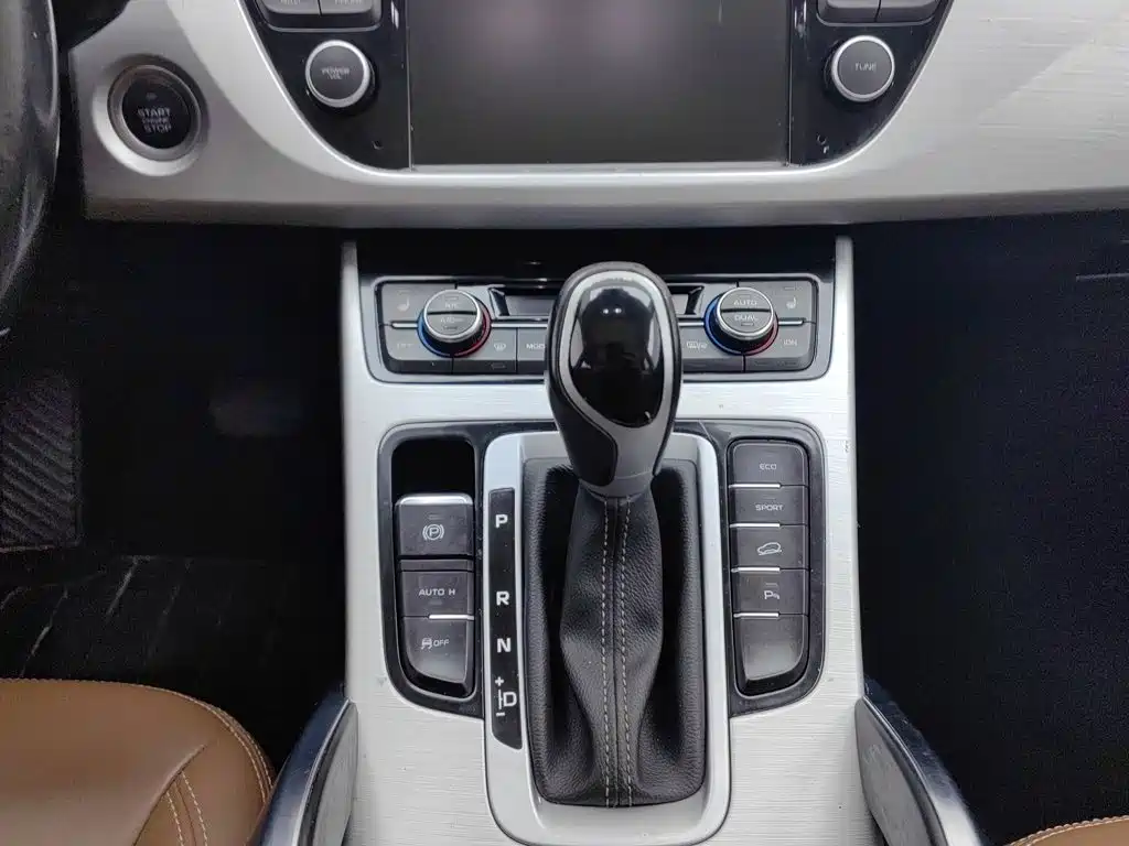 Geely Boyue — миниатюра 13