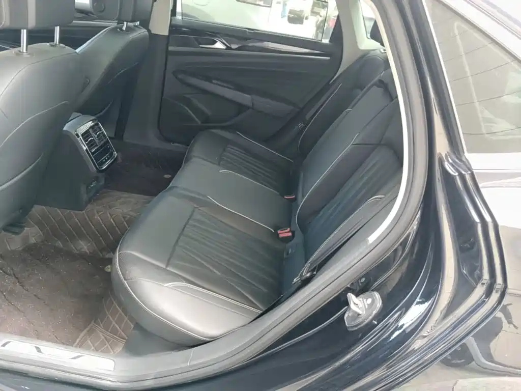 Volkswagen Passat — миниатюра 17