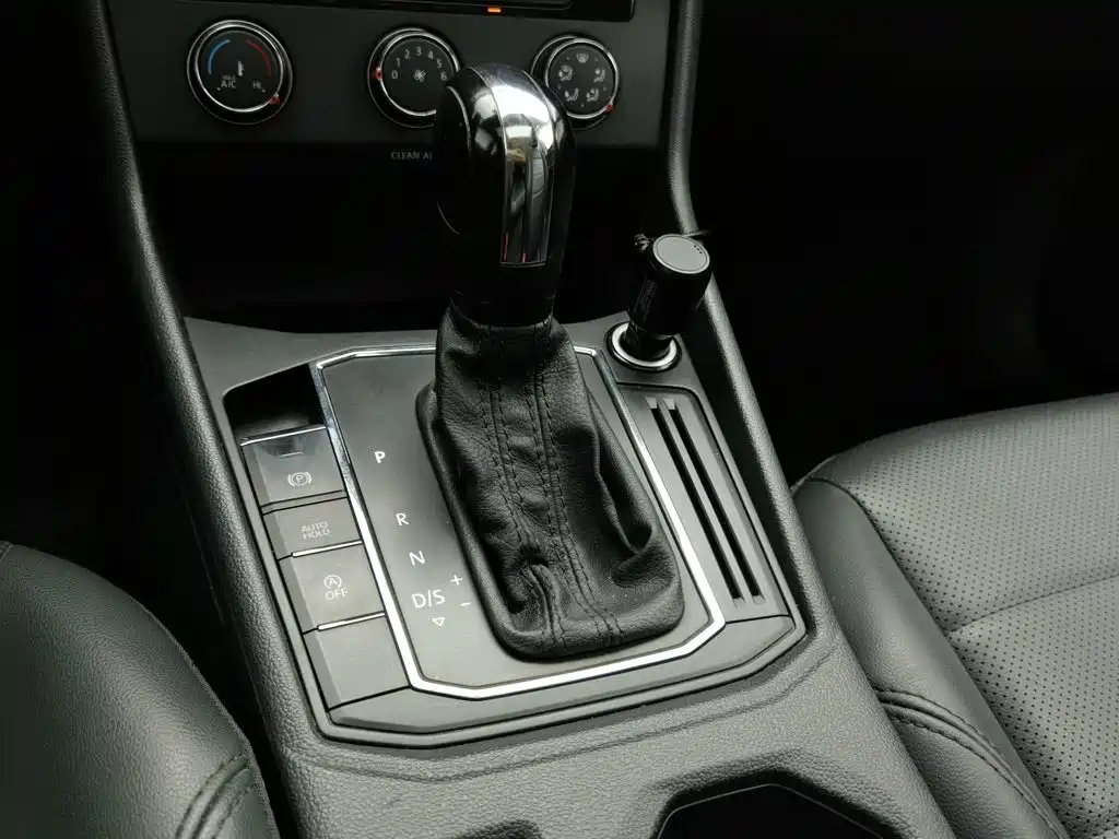 Volkswagen Lavida — миниатюра 13