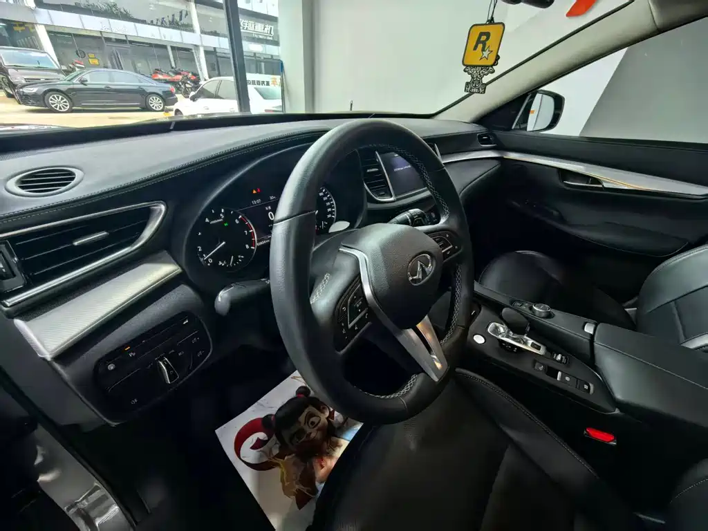 Infiniti QX50 — миниатюра 12