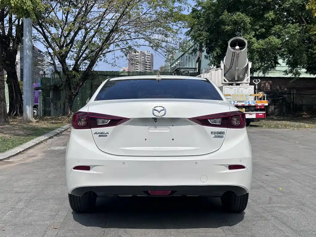 MAZDA 3 ANGKESAILA