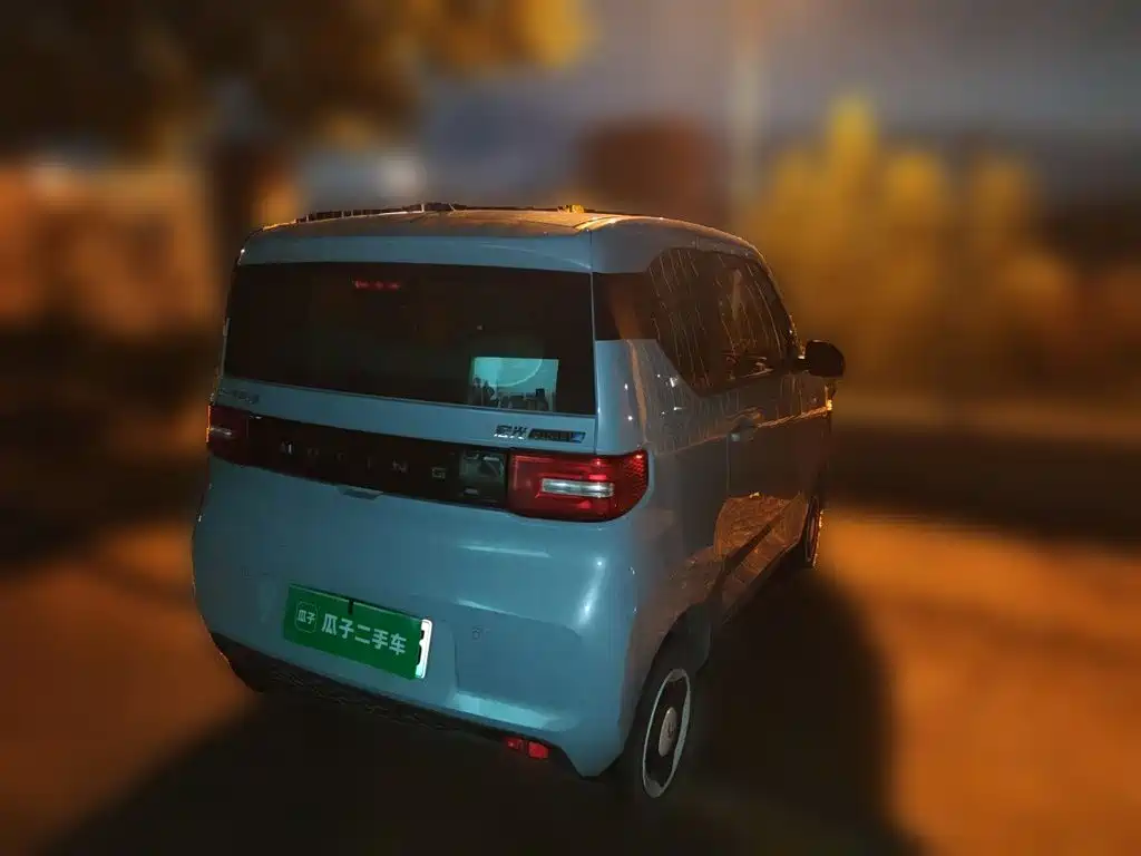Wuling MINIEV — миниатюра 4