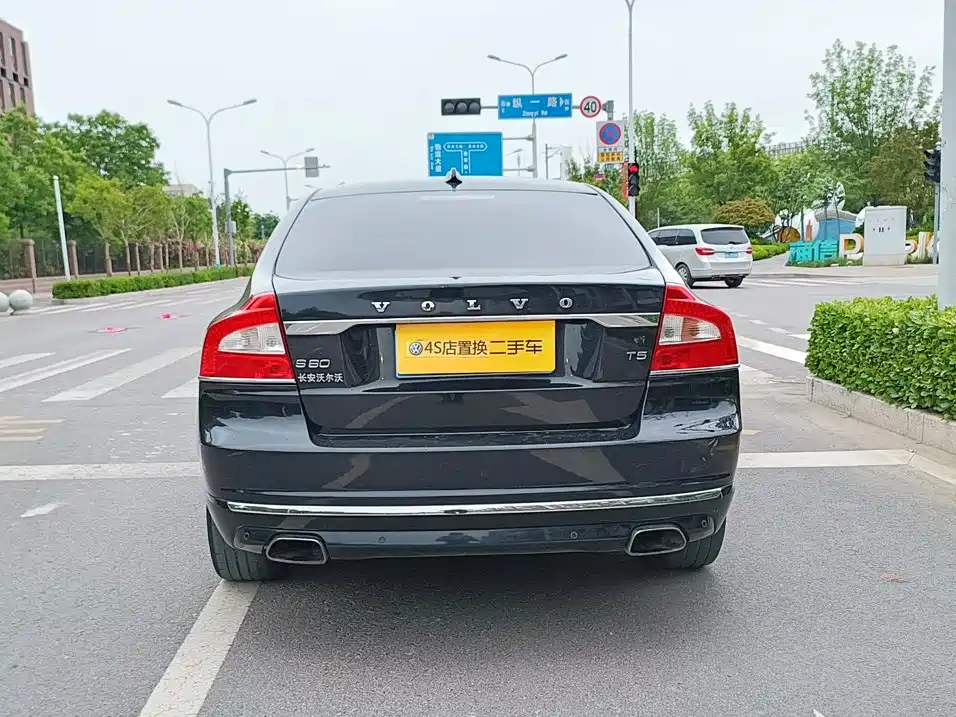 Volvo S80L — миниатюра 6