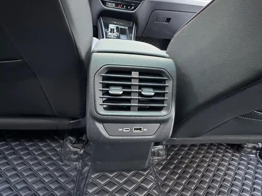 Volkswagen Lamando — миниатюра 14