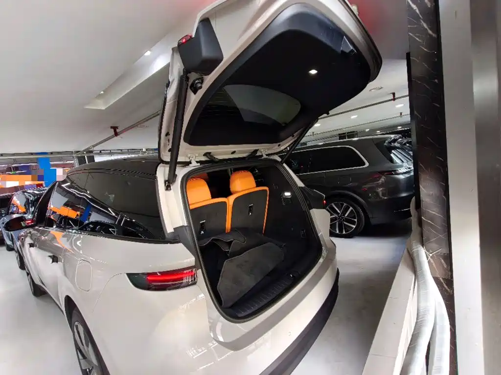 Li Auto Li i8 — миниатюра 19