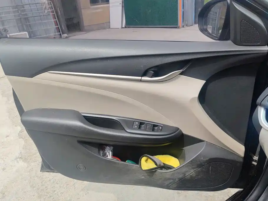 Buick Excelle — миниатюра 7