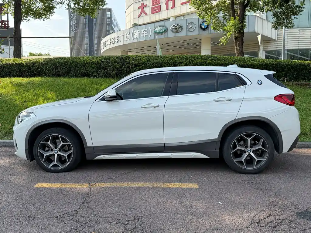 BMW X2 (Import) — миниатюра 3