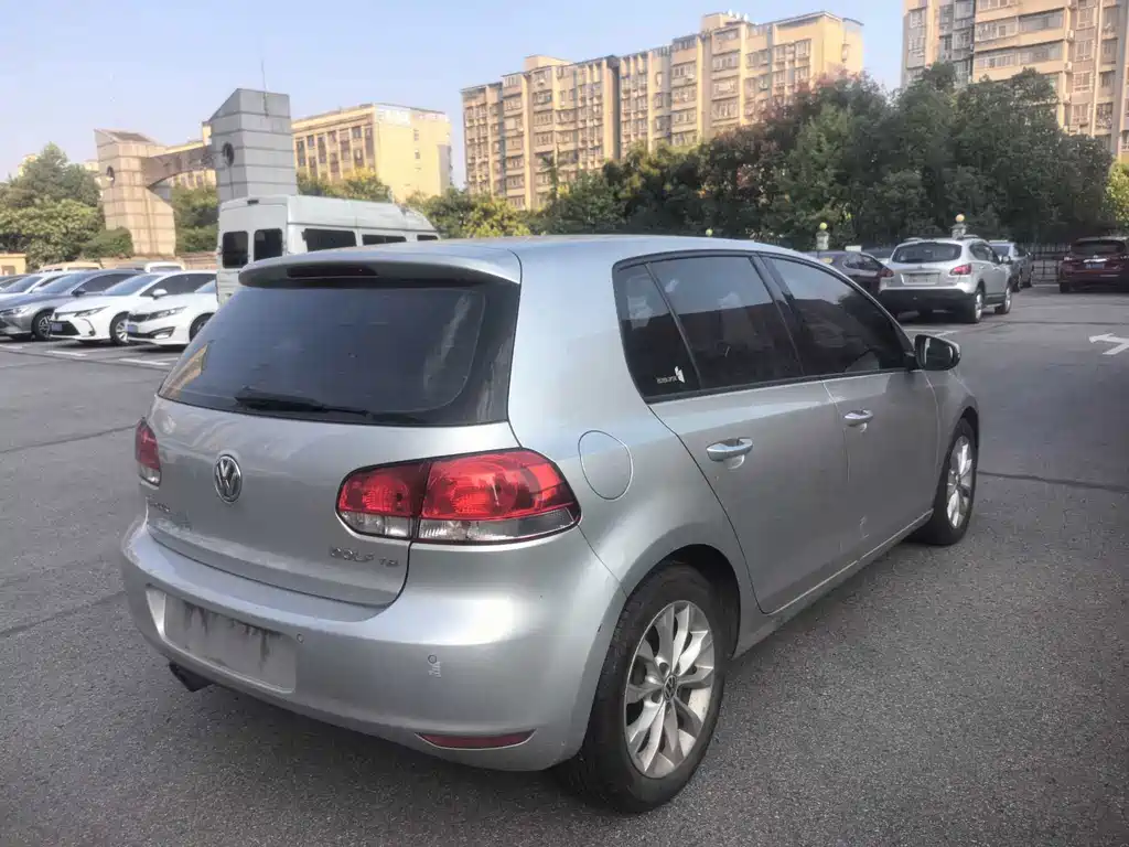 Volkswagen Golf — миниатюра 6