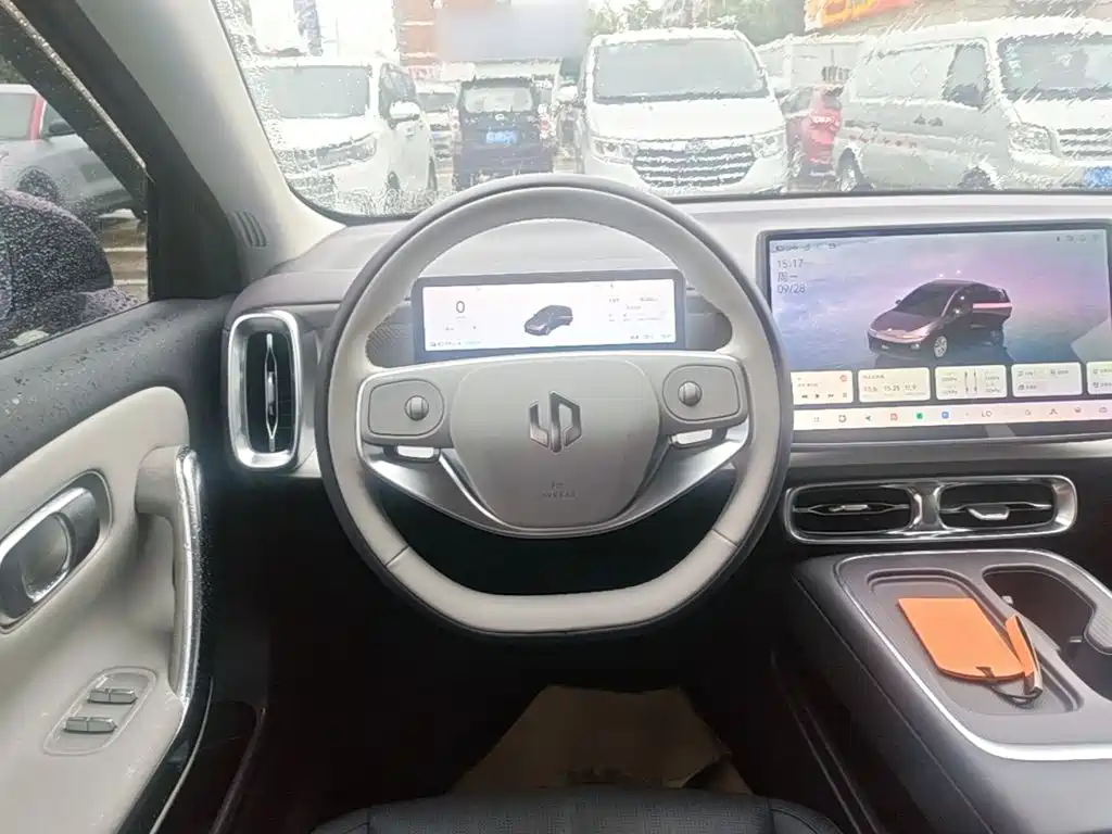 Leapmotor Leapmotor B01 — миниатюра 11