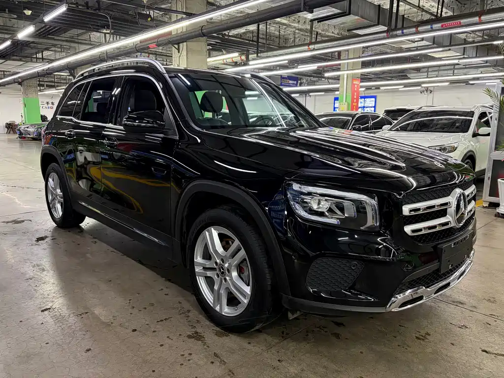 Mercedes-Benz GLB — миниатюра 2