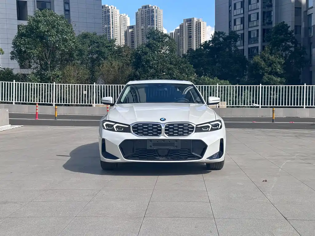 BMW 3 Series — миниатюра 3