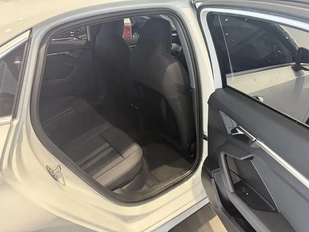 Audi A3 — миниатюра 10